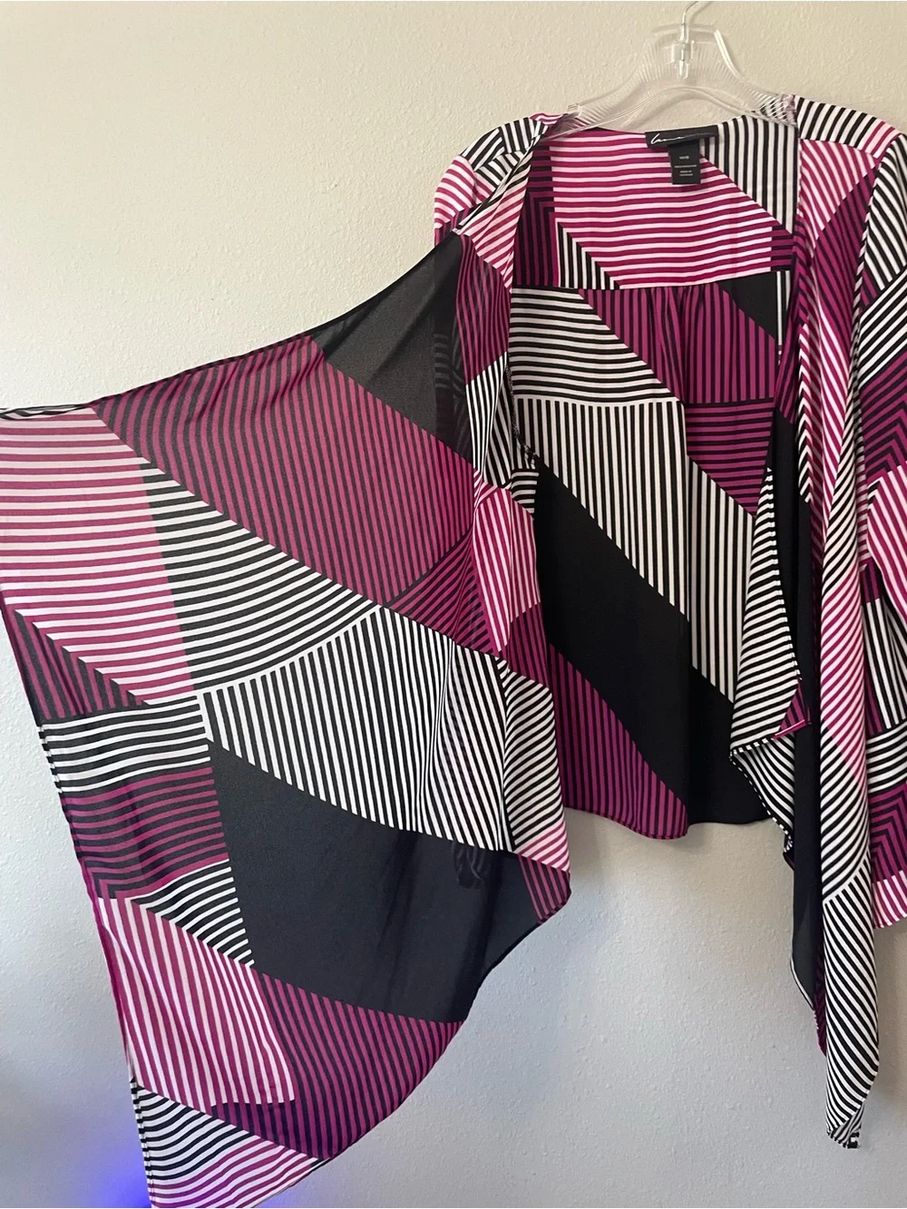 Lane Bryant Magenta, Black & White Striped Light weight Kimono